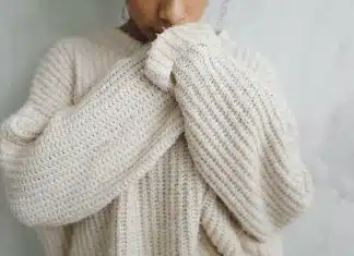 Les meilleures méthodes pour détendre un pull en laine